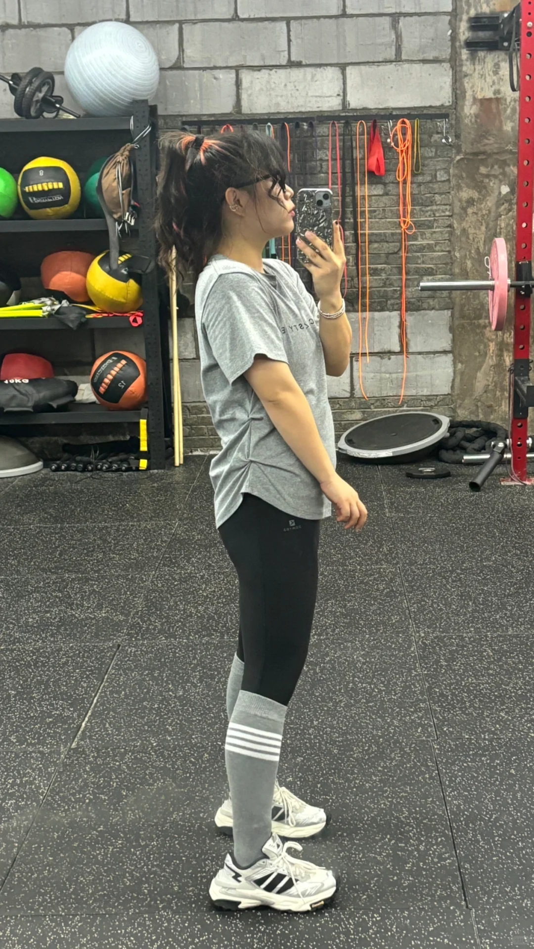 大胆去试试瑜伽裤！