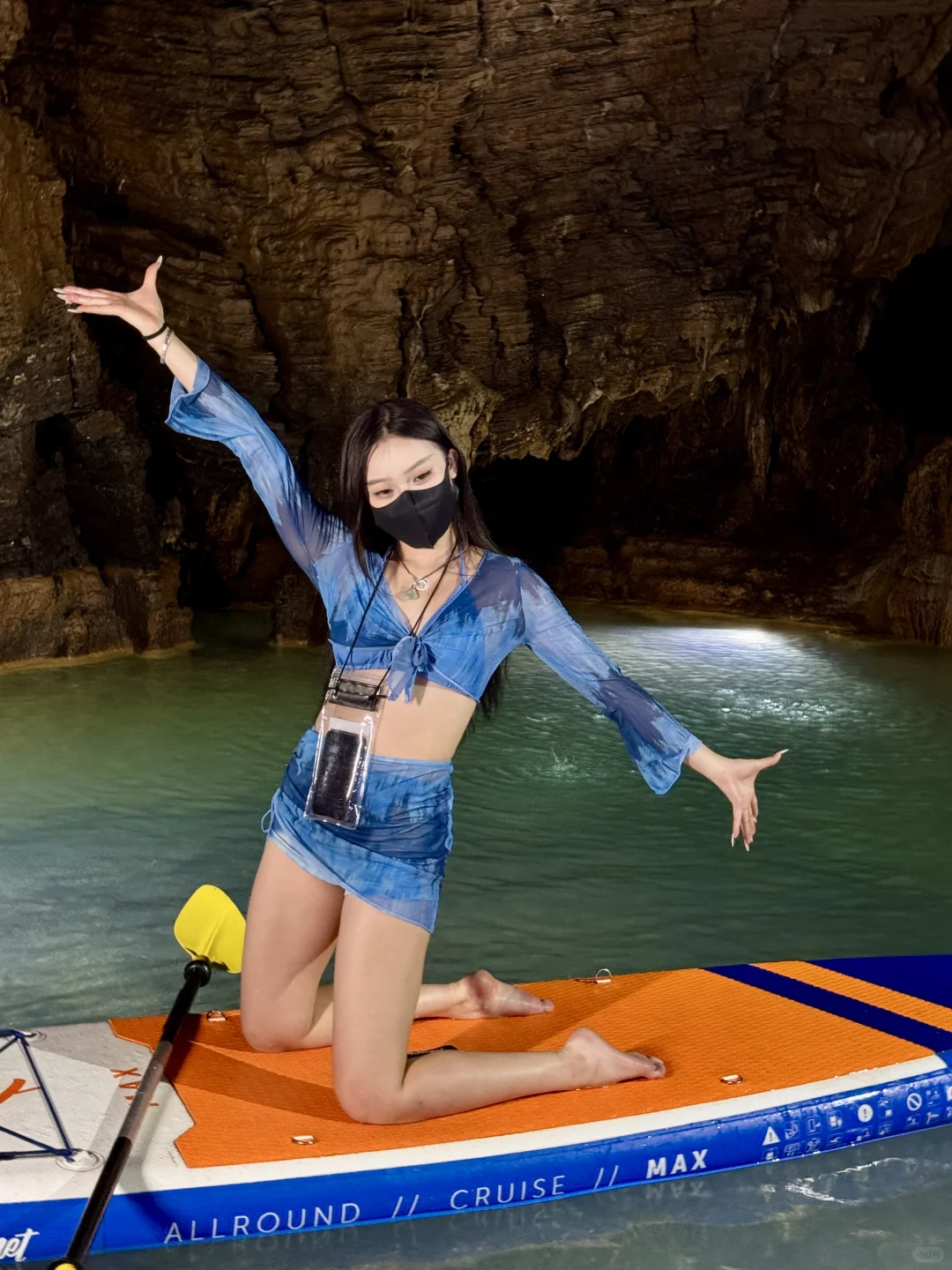 被美晕！龙门水岩洞穴浆板，比基尼美女出没！