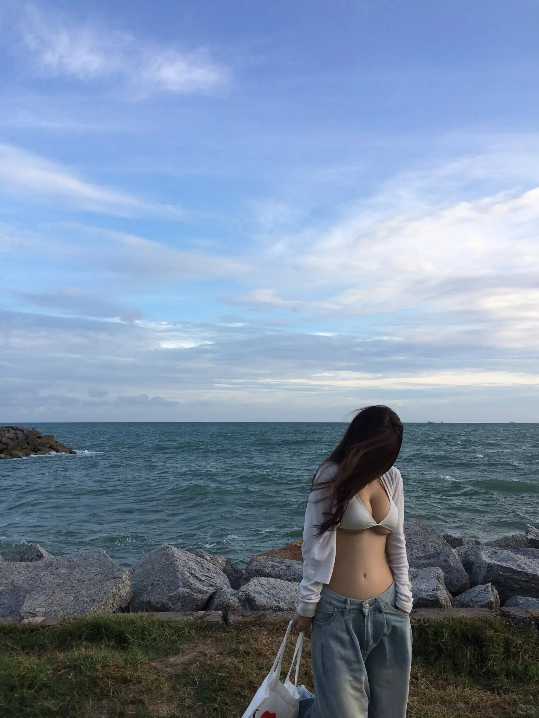 正常再正常不过的比基尼