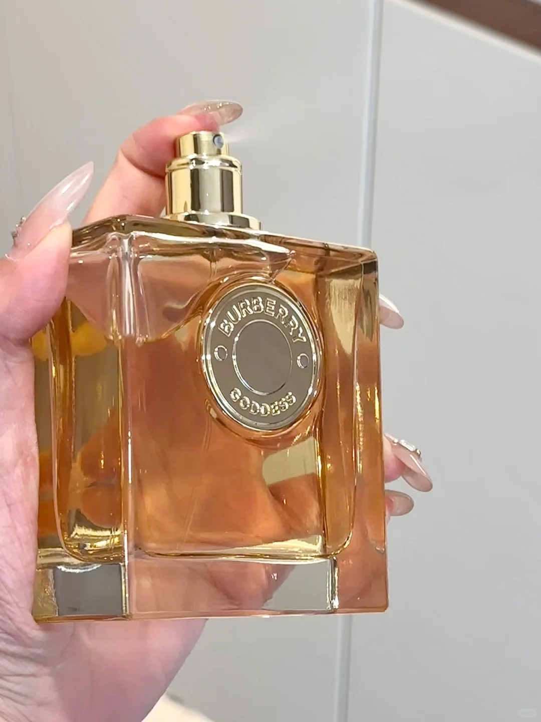 在高铁上一直被人追着问的香水！好闻哭了！