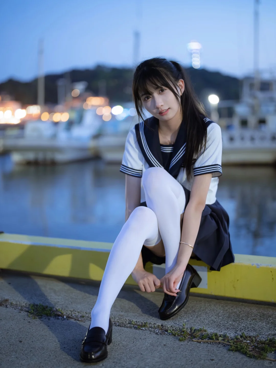 当我用50mm的镜头去拍夜景人像