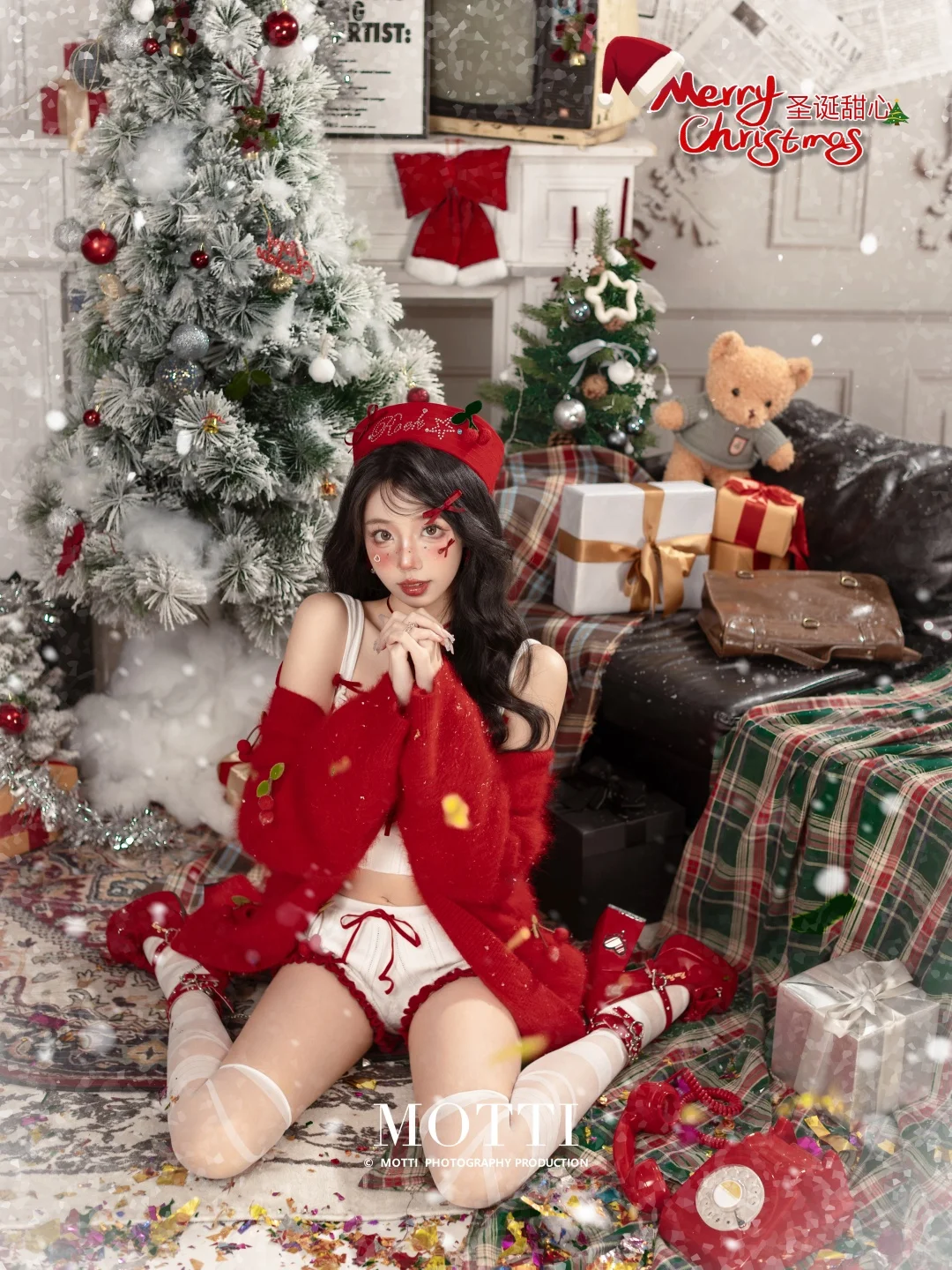 圣诞风邂逅甜辣感💃室内氛围酿心动瞬间✨