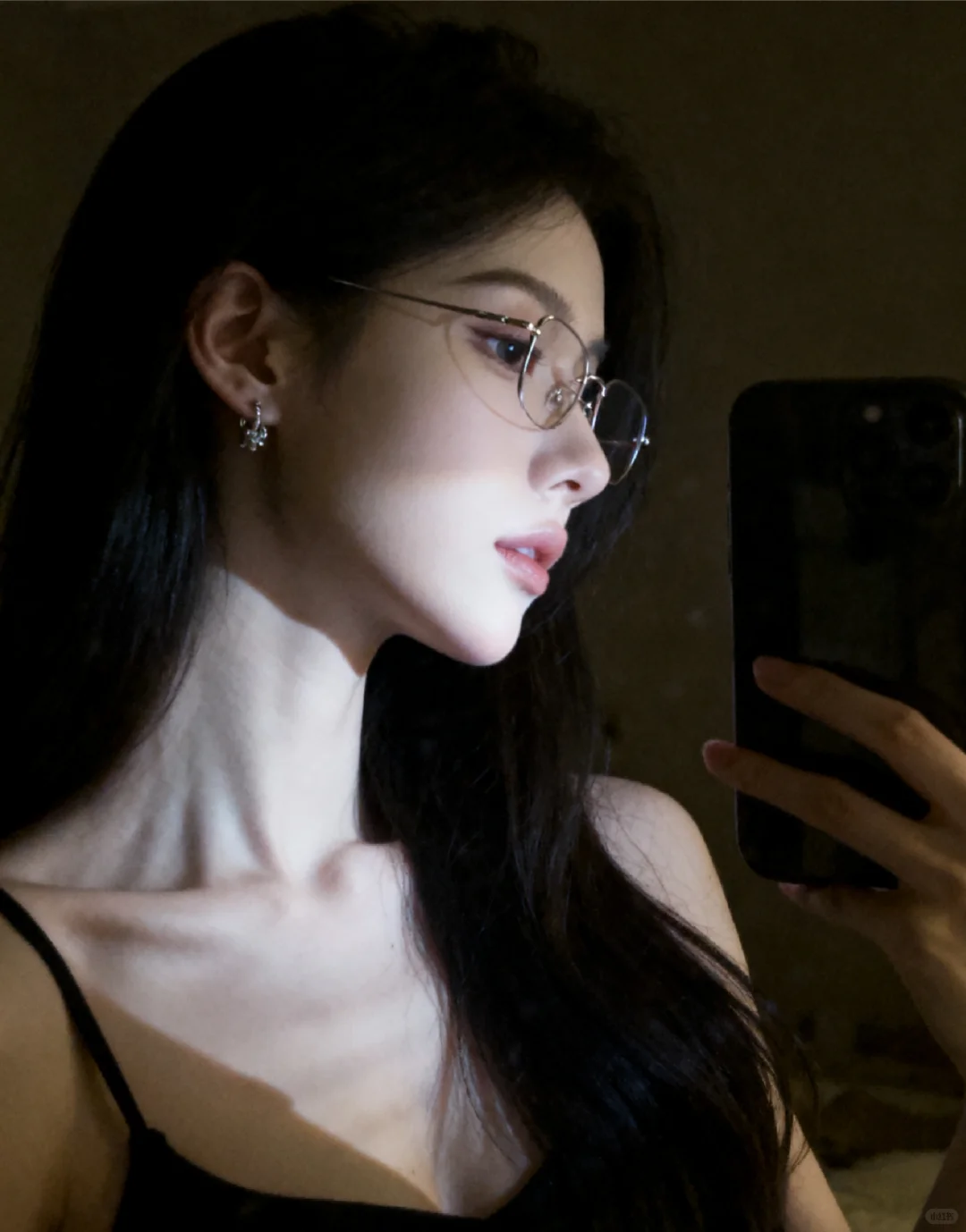 她的神颜让我相信了爱情……