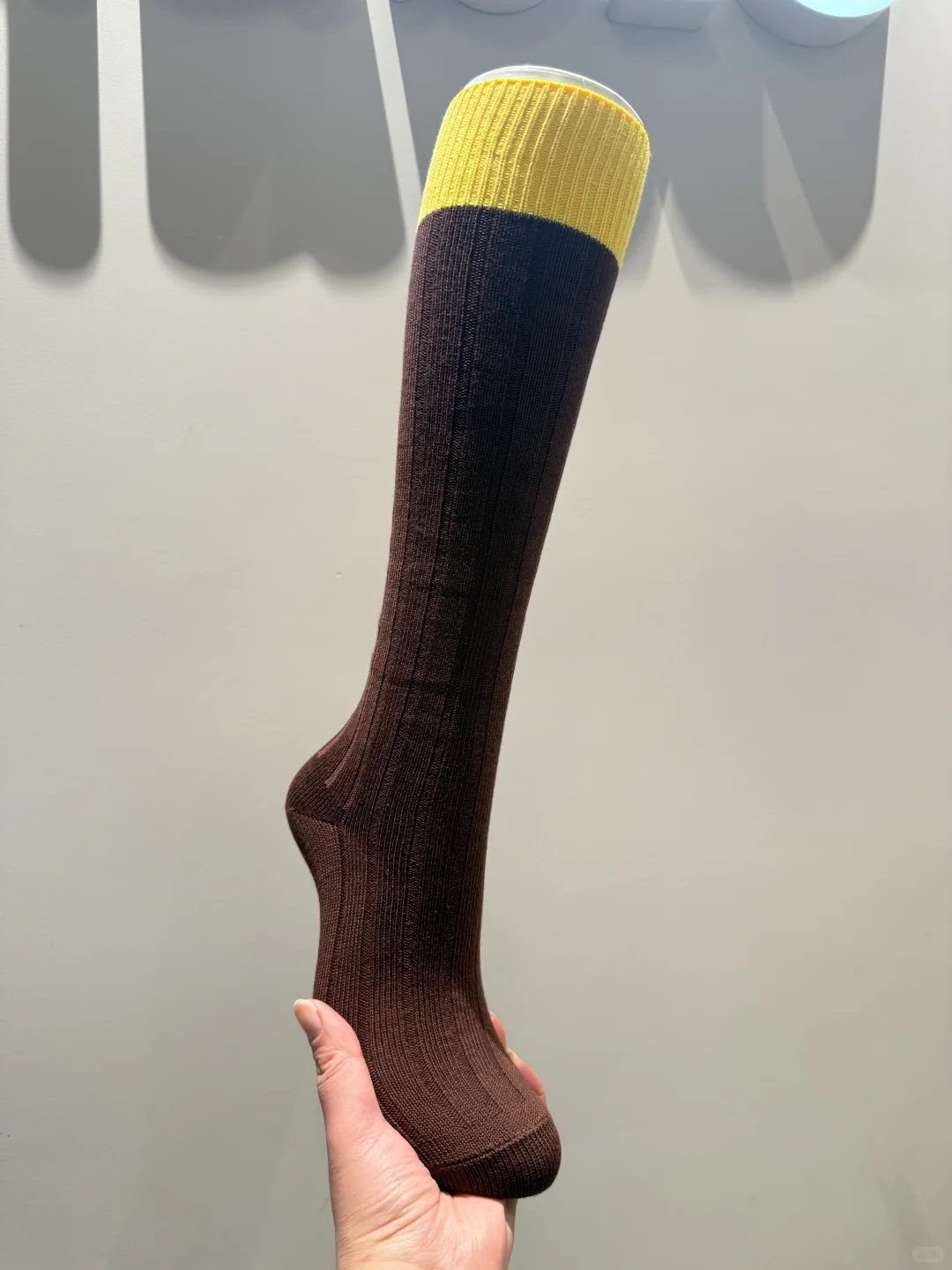 Tabio拼色膝下袜