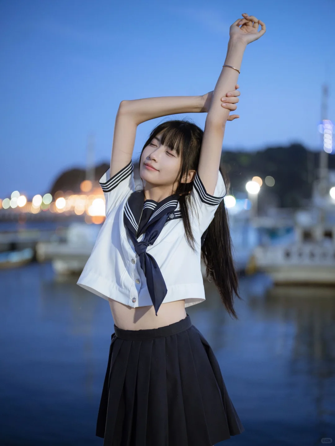 当我用50mm的镜头去拍夜景人像