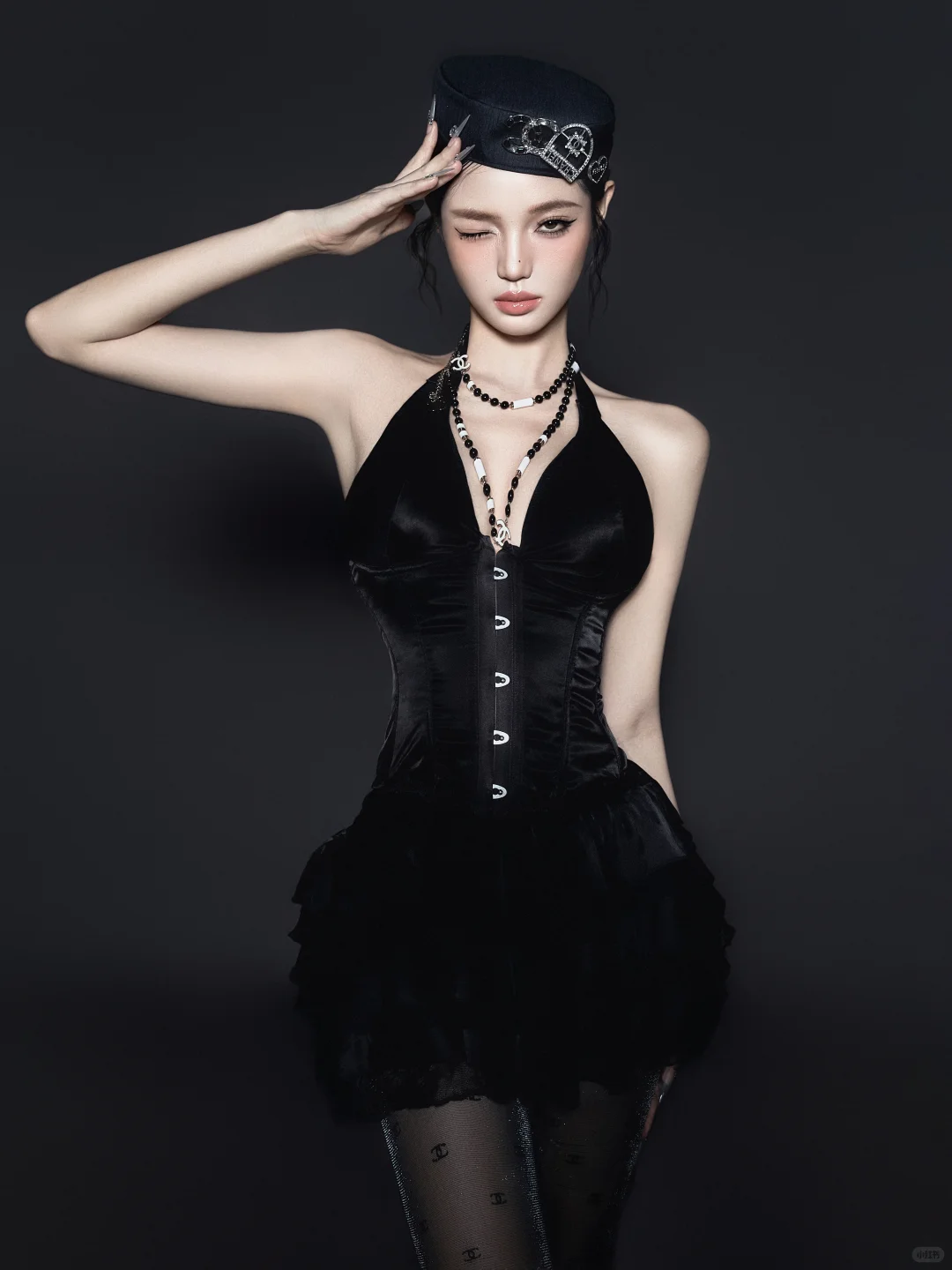 性感御姐的魅惑力🖤 惊艳全场 Jennie小香风