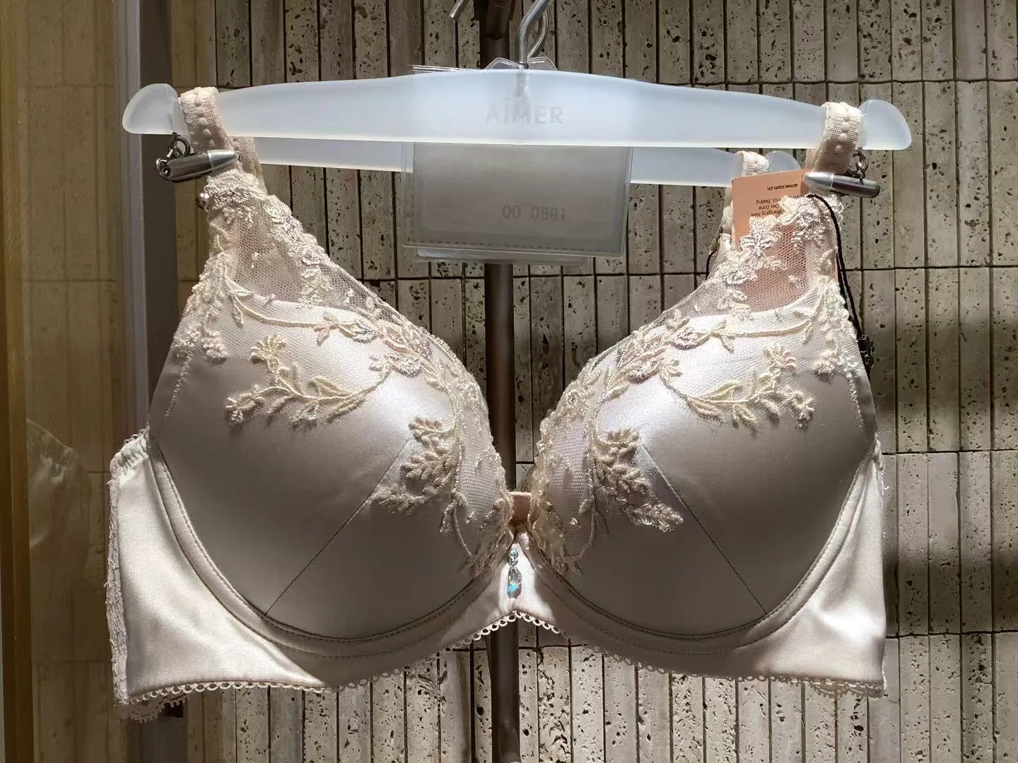 小胸美眉的秋季内衣穿搭～