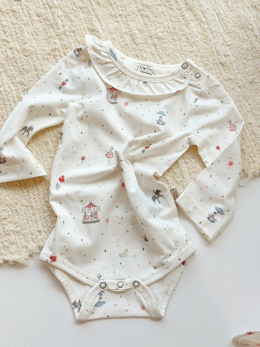 被问爆的camcam包屁衣！北欧萌娃感焊在身上