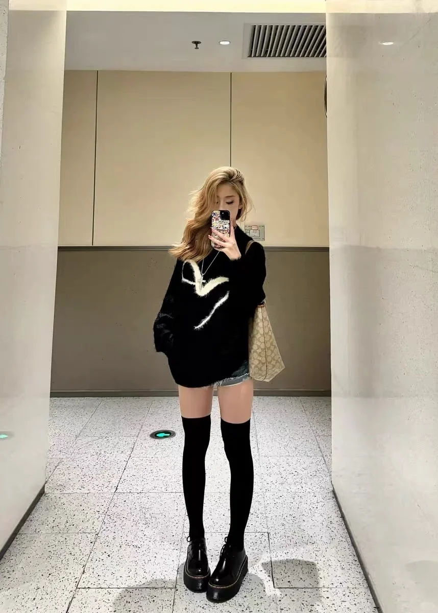 衣服基础，腿就不基础😎