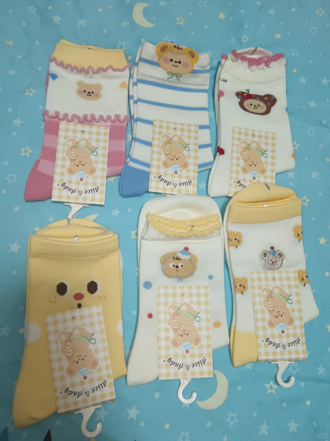 最美丽的小🧦🥹🥹