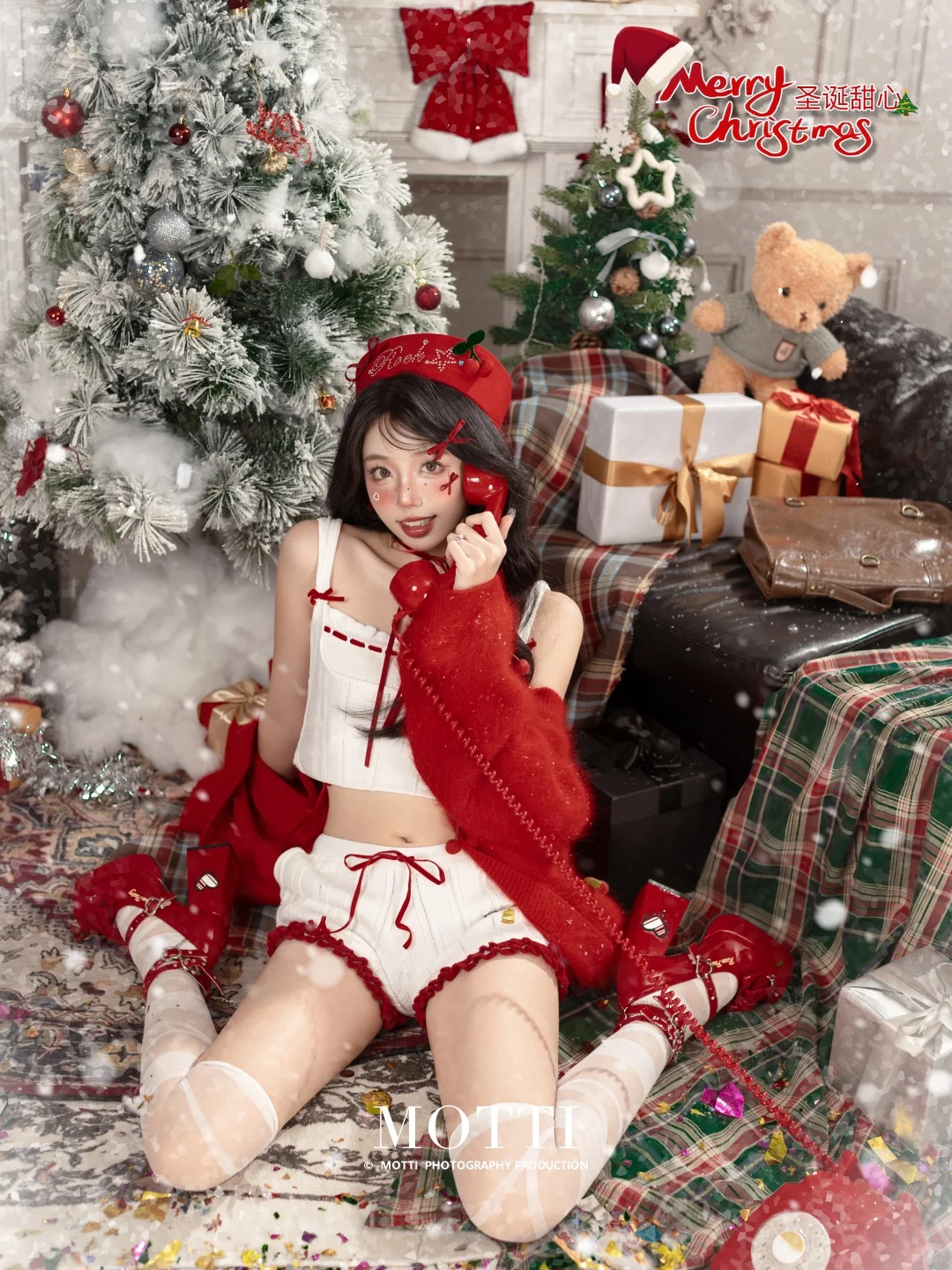 圣诞风邂逅甜辣感💃室内氛围酿心动瞬间✨