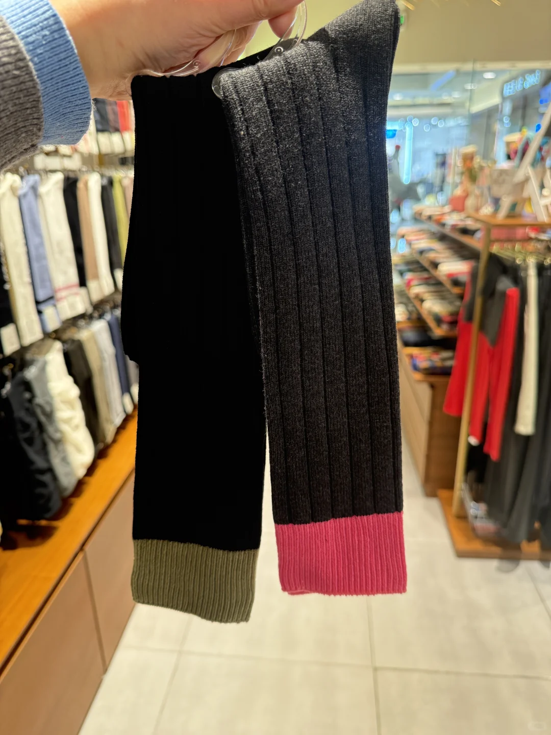 Tabio拼色膝下袜