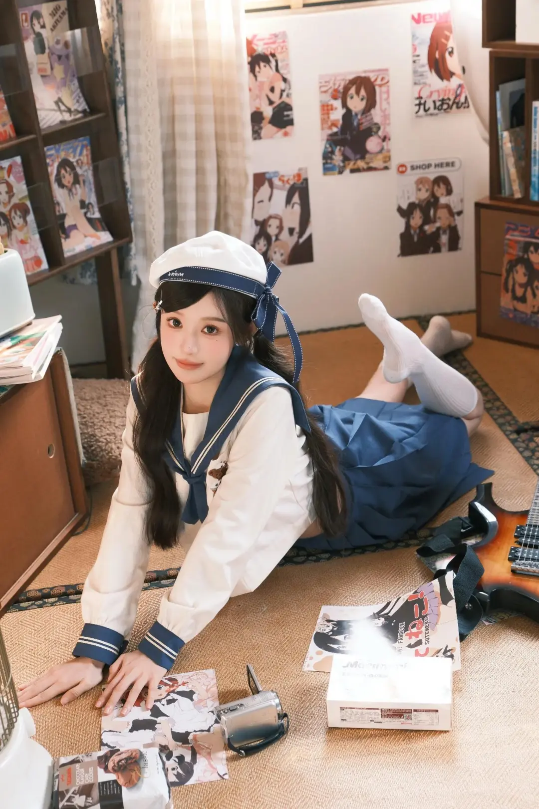 女仆与 JK 的复古宅家二次元心动瞬间合集