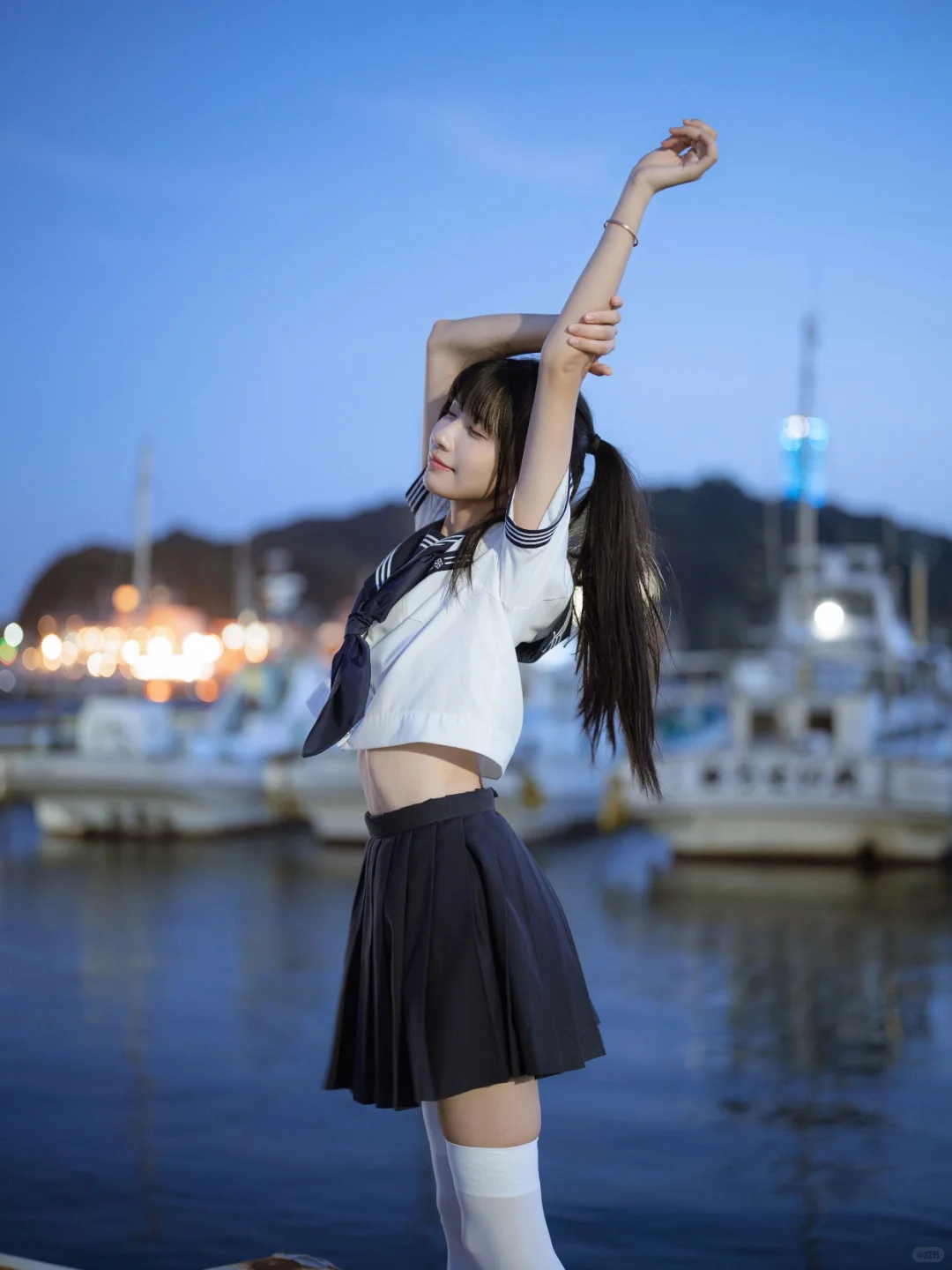 当我用50mm的镜头去拍夜景人像