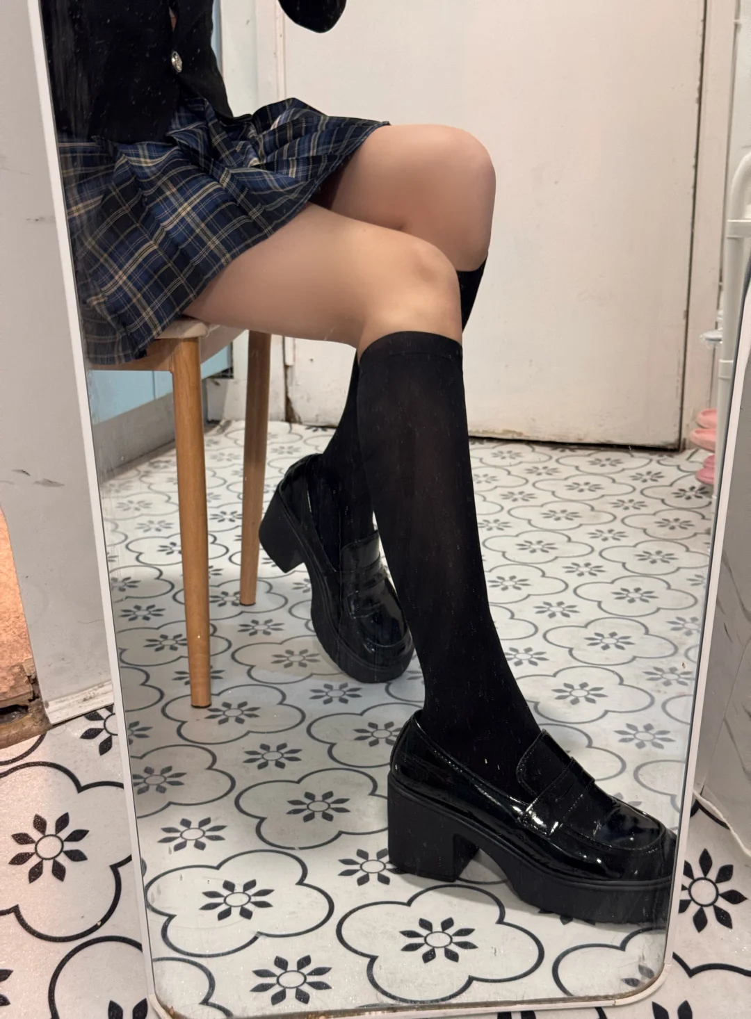 或许你离美腿只差了一双袜子🧦