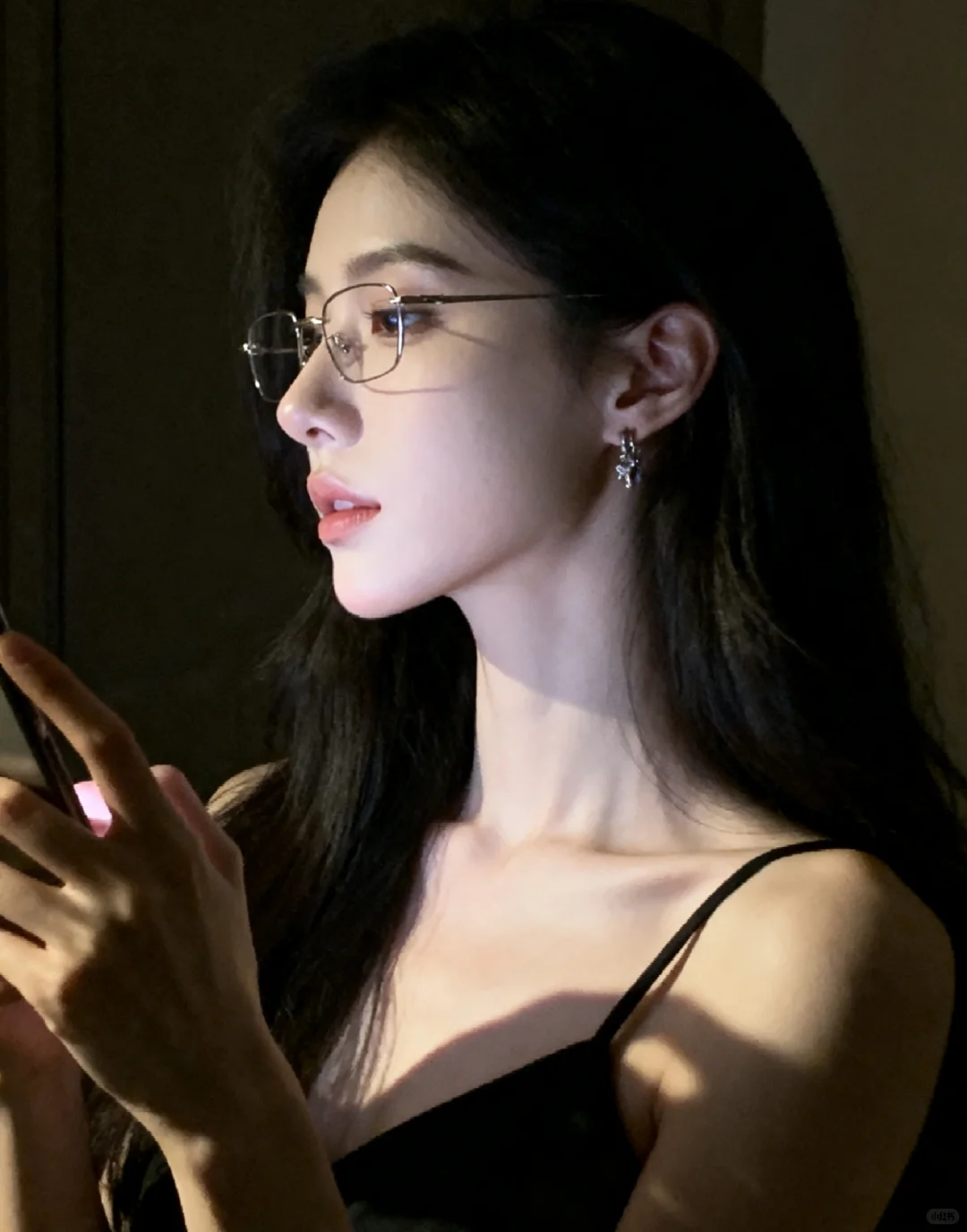 她的神颜让我相信了爱情……