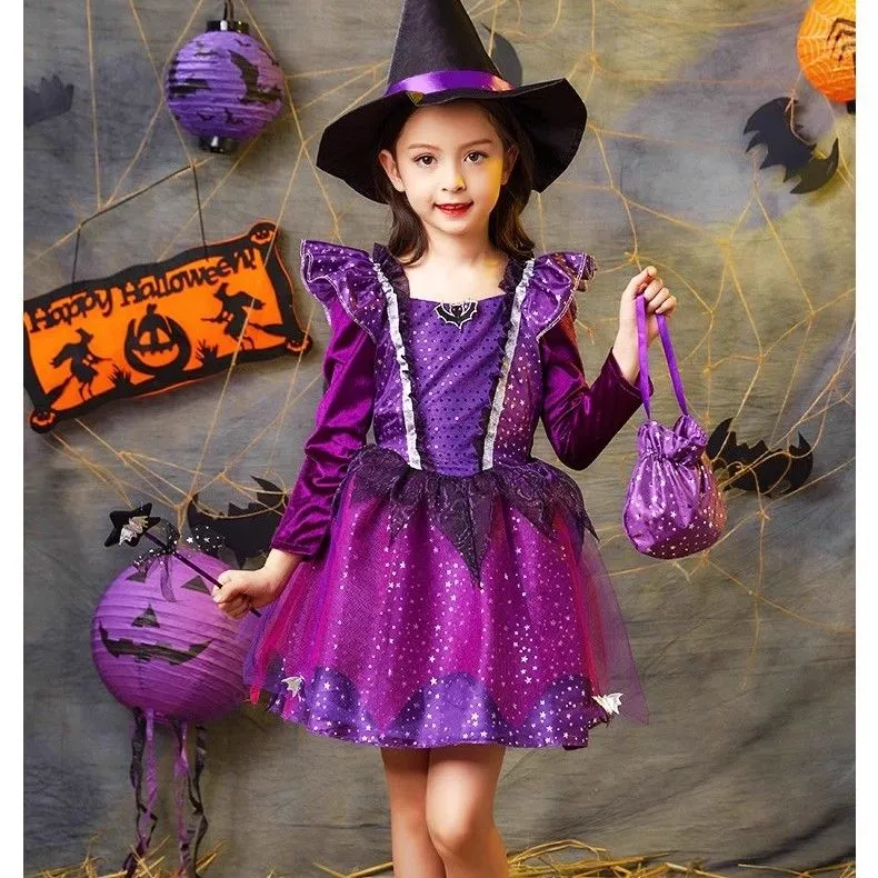 美国小朋友万圣节的服装筹备