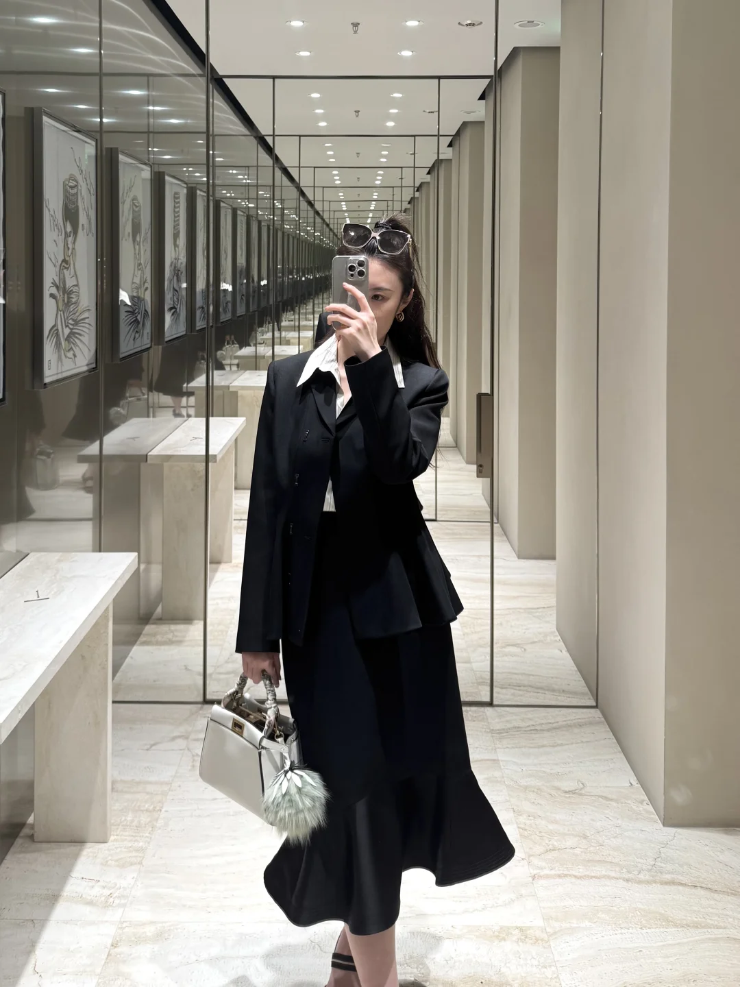 Fendi黑西装百搭不腻