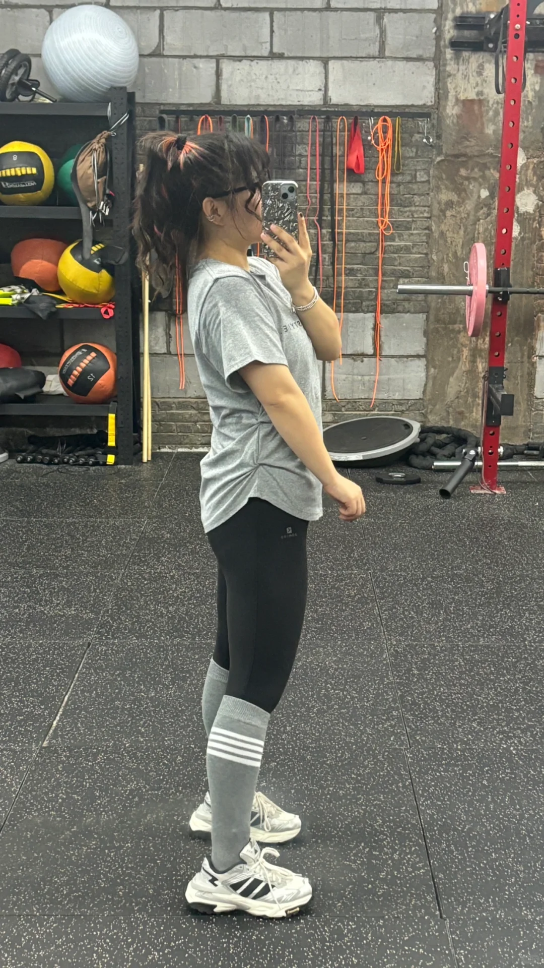 大胆去试试瑜伽裤！