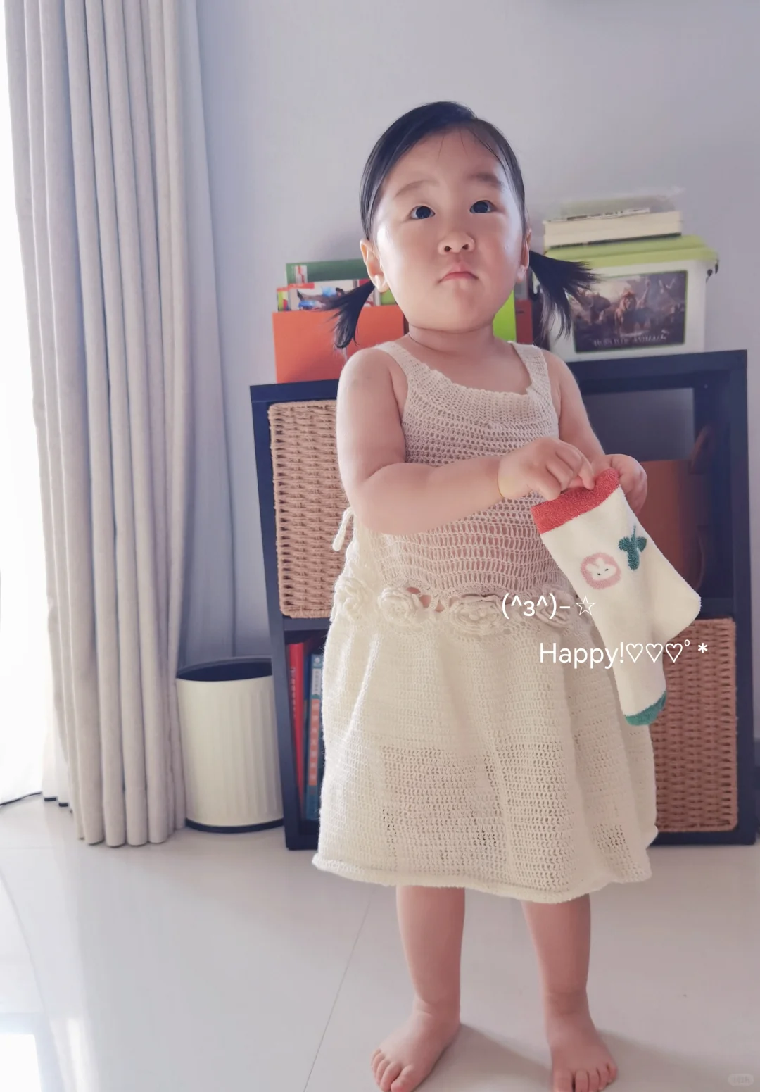 为女儿钩织的两岁生日裙