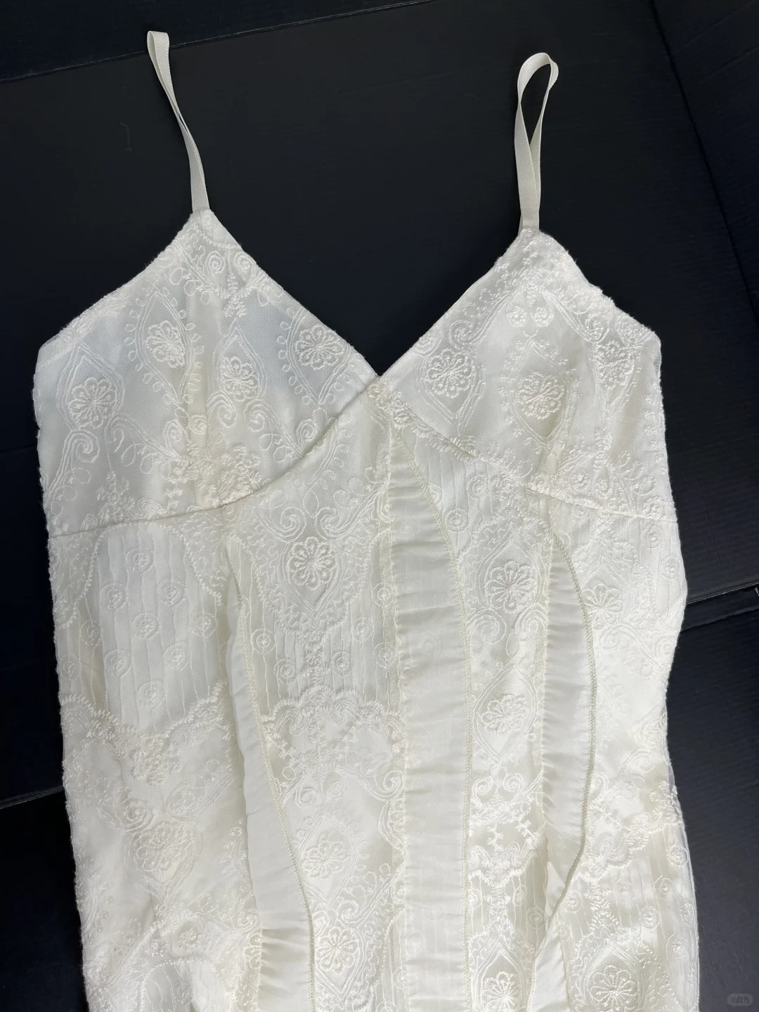 Live图！回购2次的宝藏店铺！绝美蕾丝裙才39