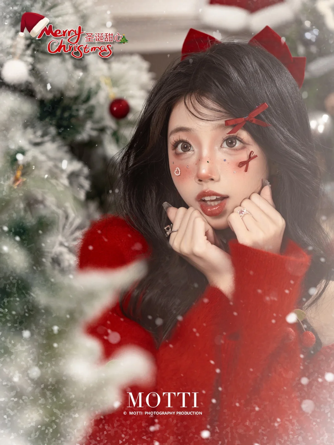 圣诞风邂逅甜辣感💃室内氛围酿心动瞬间✨