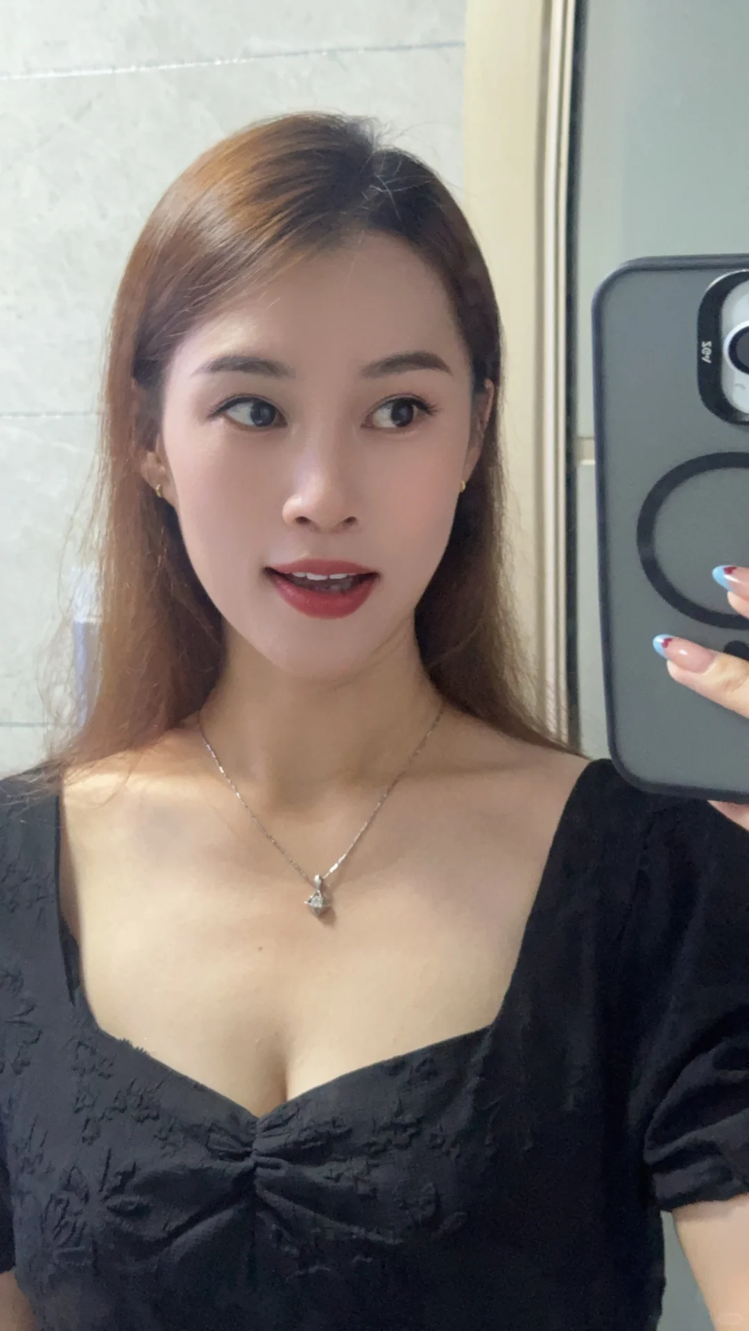 少女感的少妇，褒义还是贬义？