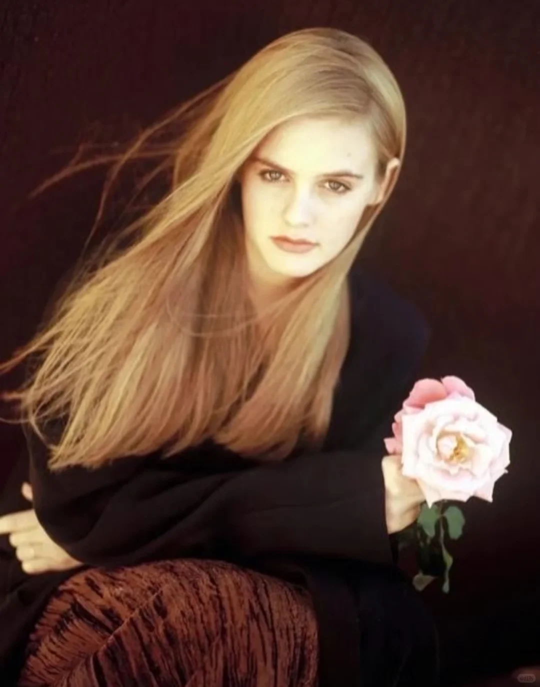 艾丽西亚·西尔维斯通｜她为何选择“消失”？