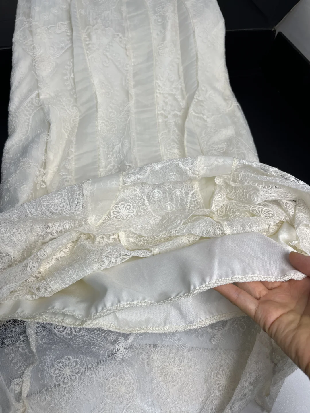 Live图！回购2次的宝藏店铺！绝美蕾丝裙才39