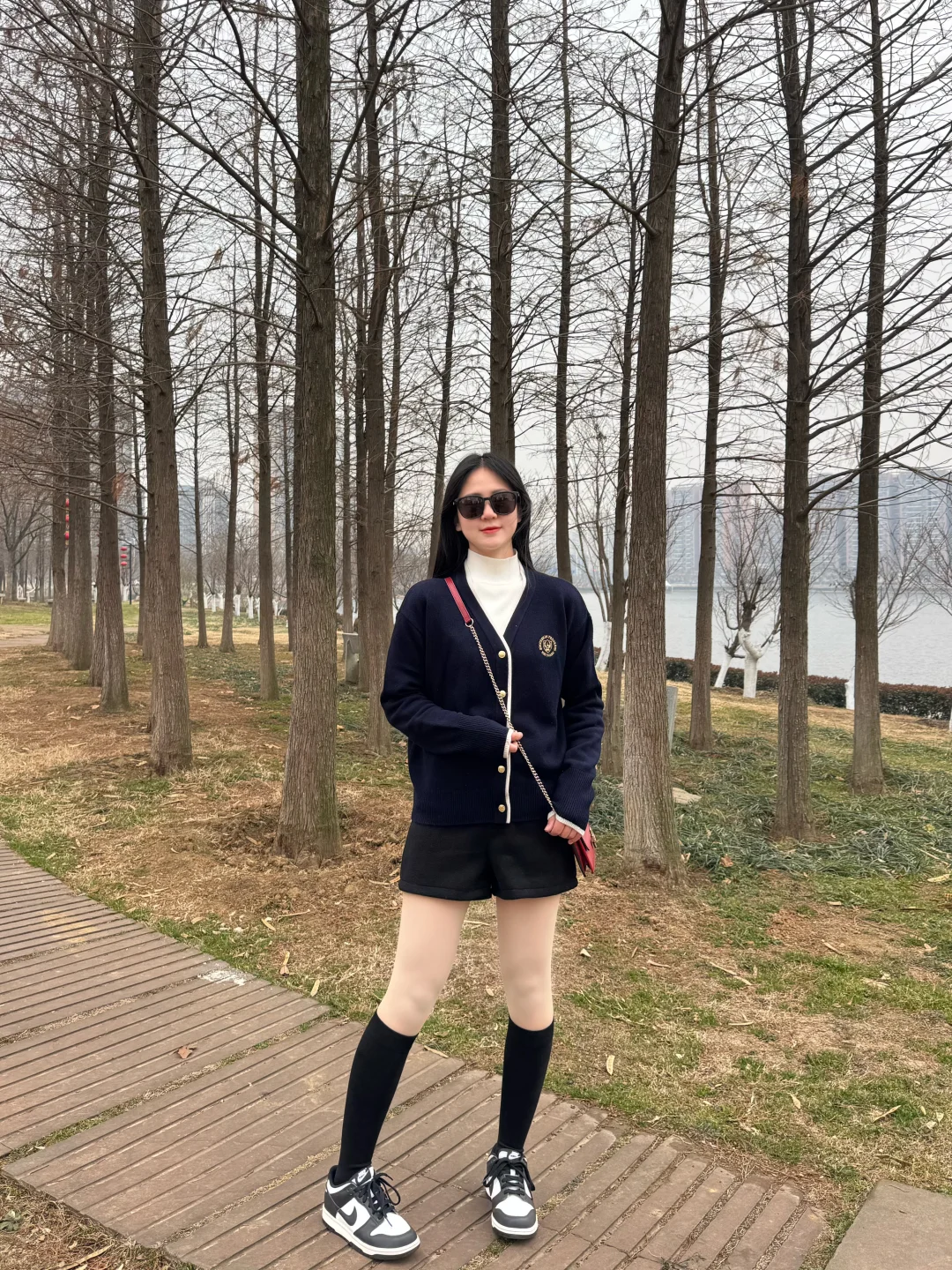 冬季日常就是个光腿神器套个小腿袜吧？