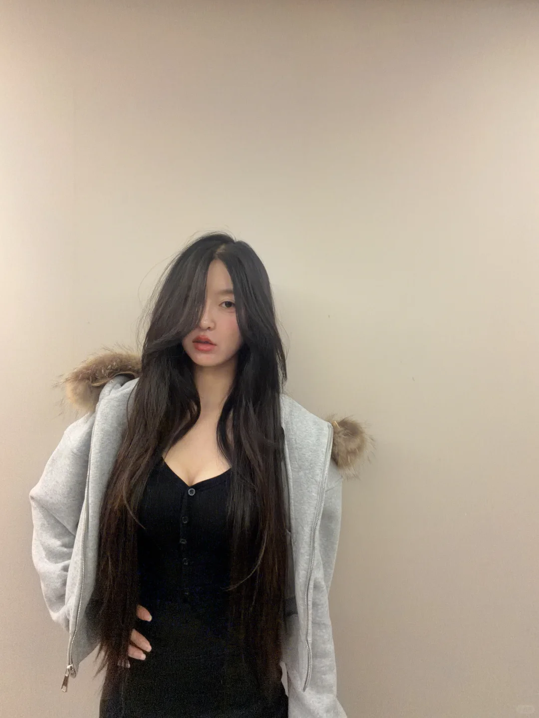 喜欢她的眼神和微笑～