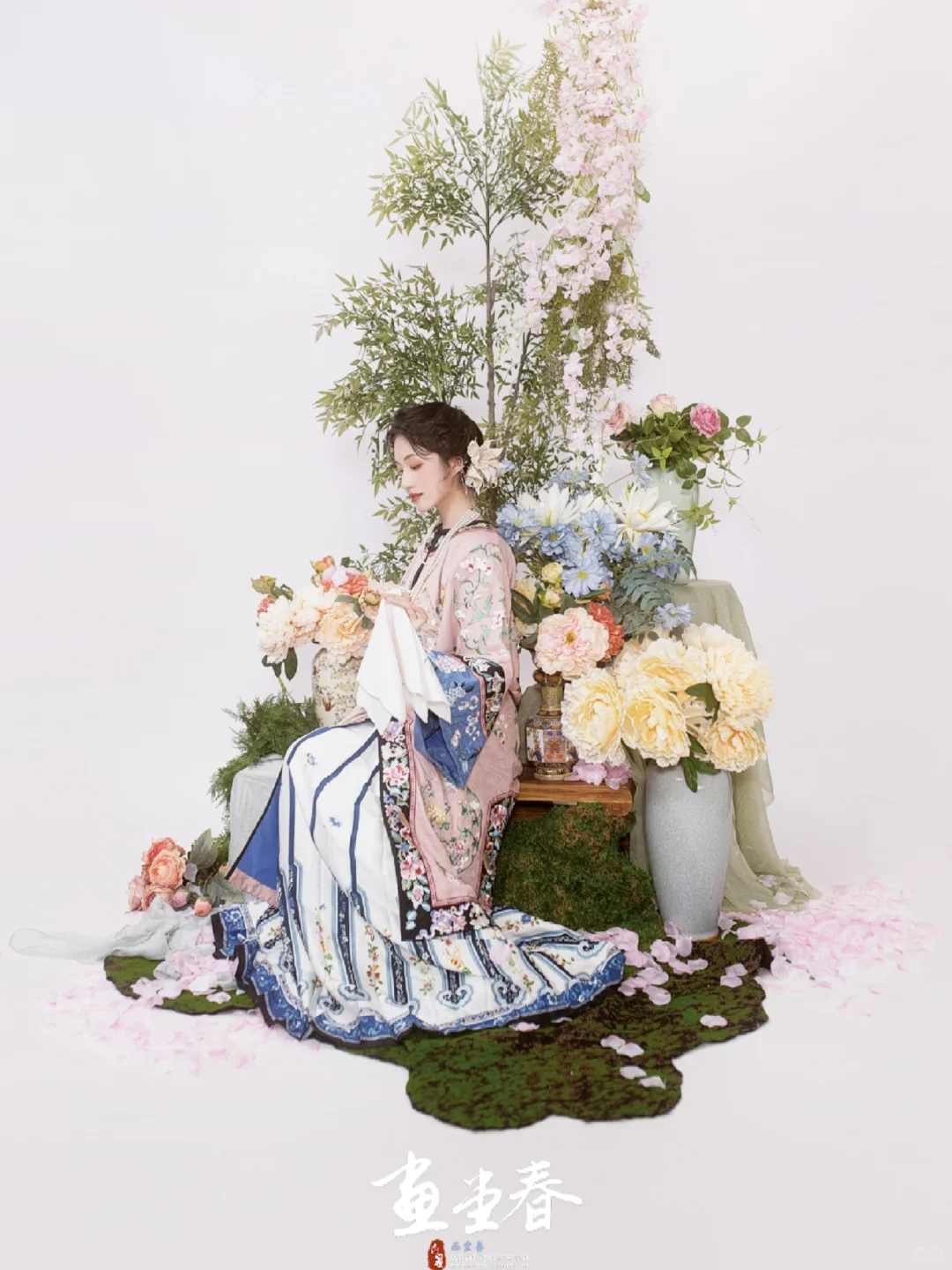 “我不是旧时代遗物，是盛放的东方玫瑰”