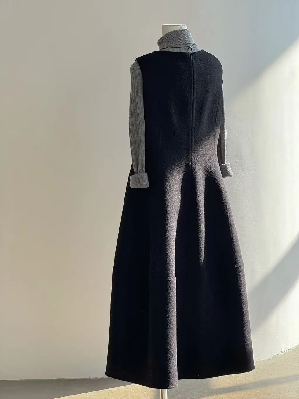 懒癌狂喜🖤收腰小黑裙冬天不用想搭配了