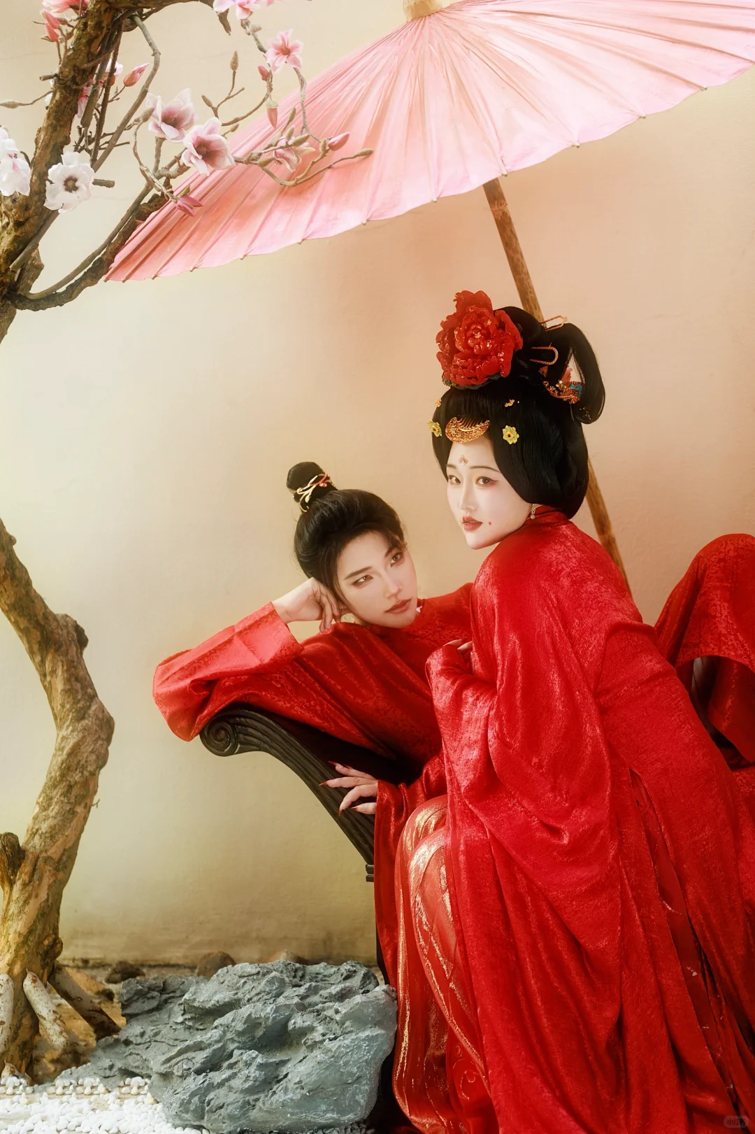 （星星眼）（使劲媚）（被姐姐反钓）（幸福晕倒）