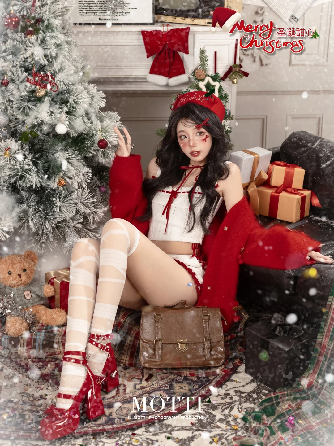 圣诞风邂逅甜辣感💃室内氛围酿心动瞬间✨