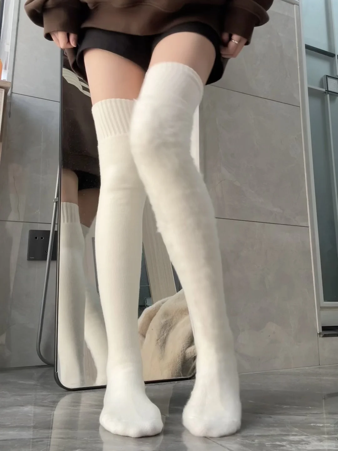 加绒过膝袜yyds！不仅保暖还巨显腿细腿直！