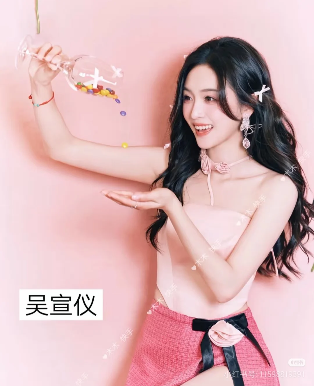 ✨女明星穿搭灵感：甜美与优雅的碰撞💖