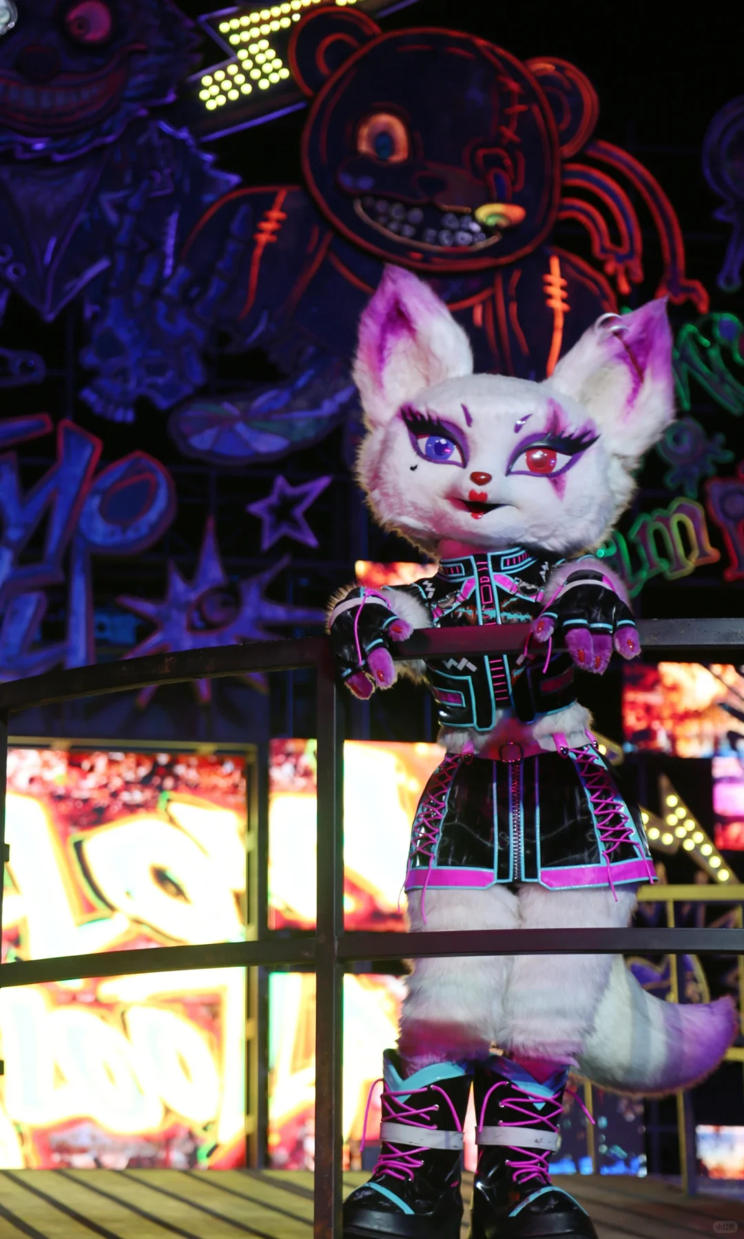 妩媚多姿妖娆魅力四射的诡魅狐带你跳起来~