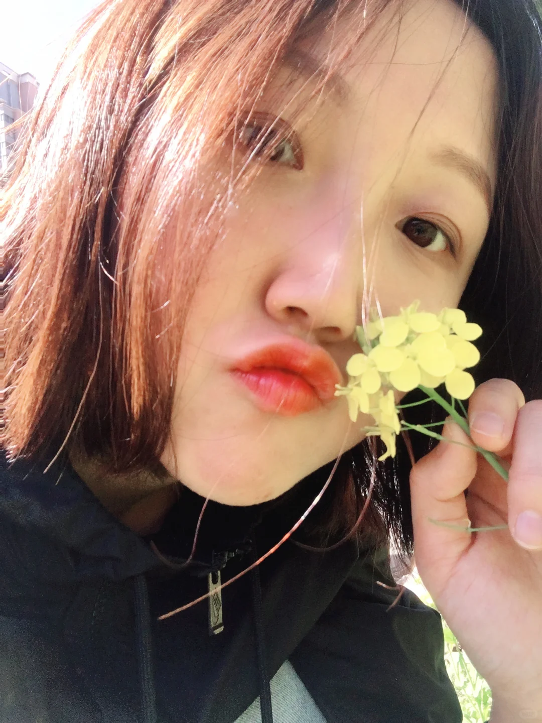 “你好像大学生啊”“不是 真不是”