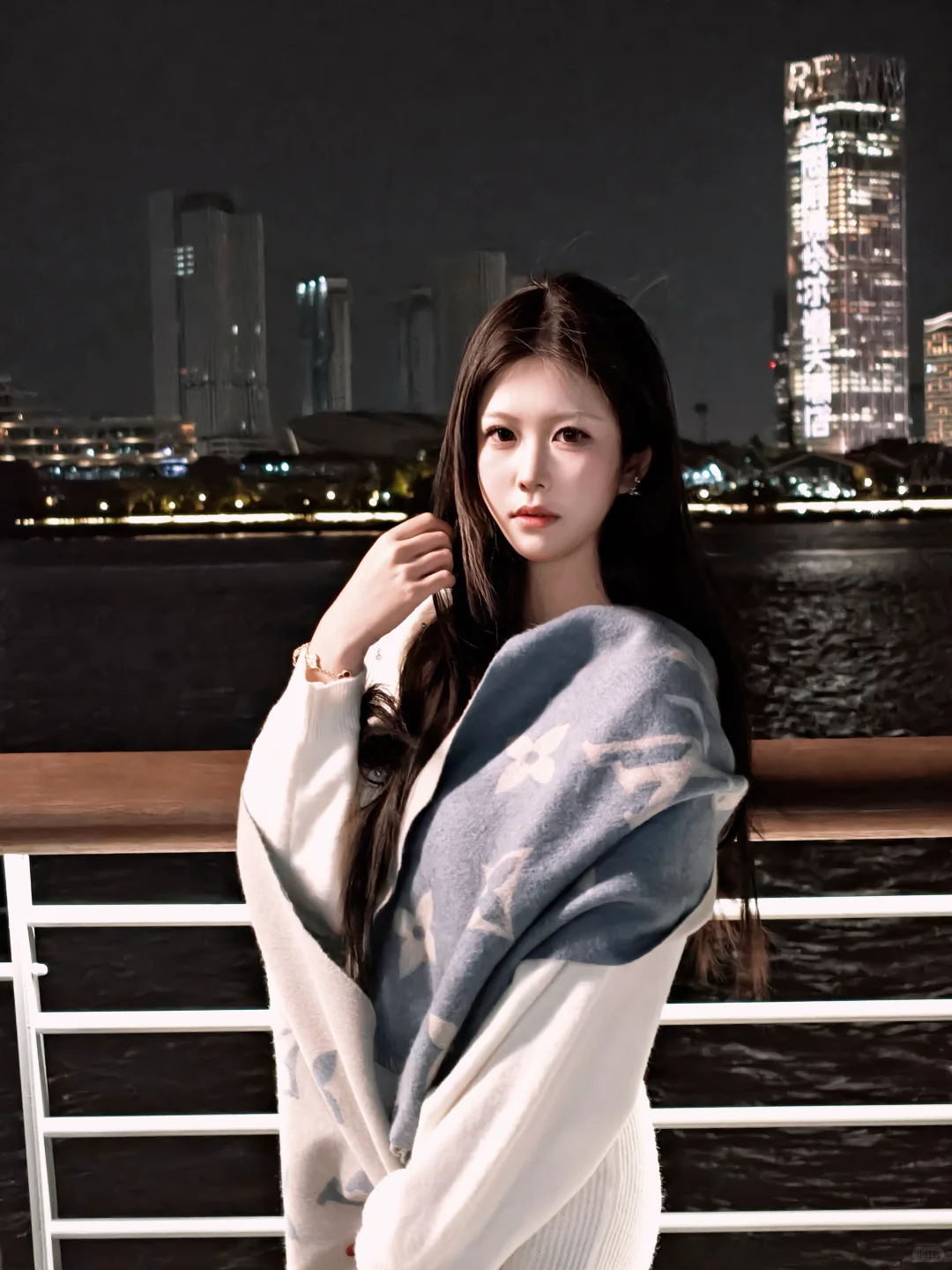 魅 明媚的魅 妩媚的魅