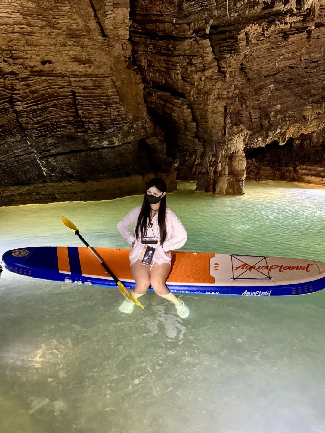 被美晕！龙门水岩洞穴浆板，比基尼美女出没！