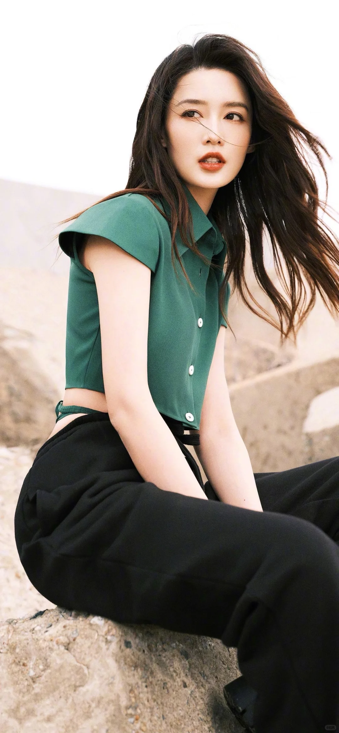 💕美到尖叫！李沁壁纸，每一张都超惊艳