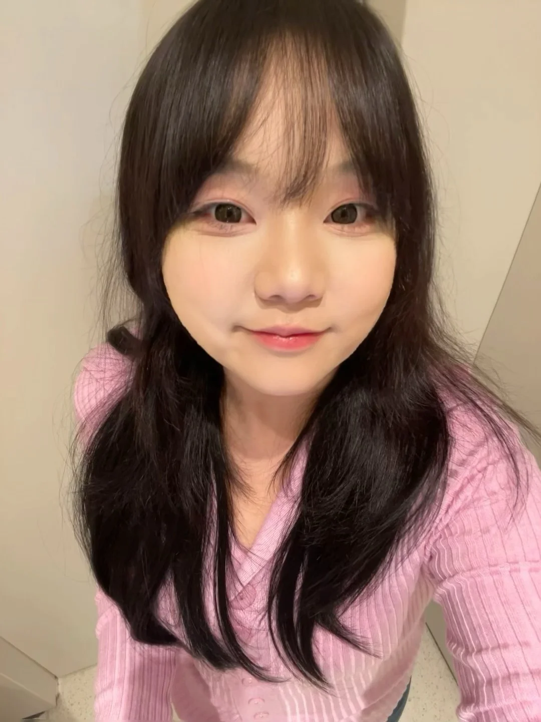 素颜长这样😭能算美女吗？能和帅哥恋爱吗？