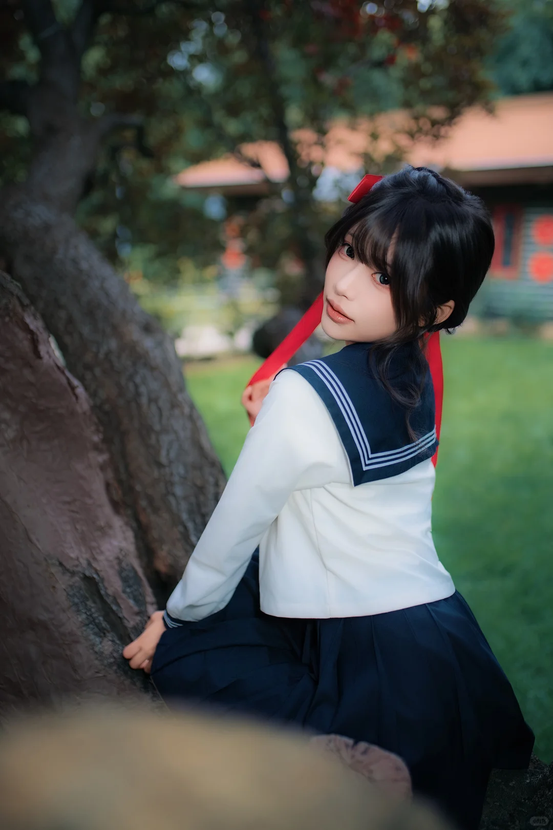 穿JK在公园拍写真，是不是闯进了日漫世界