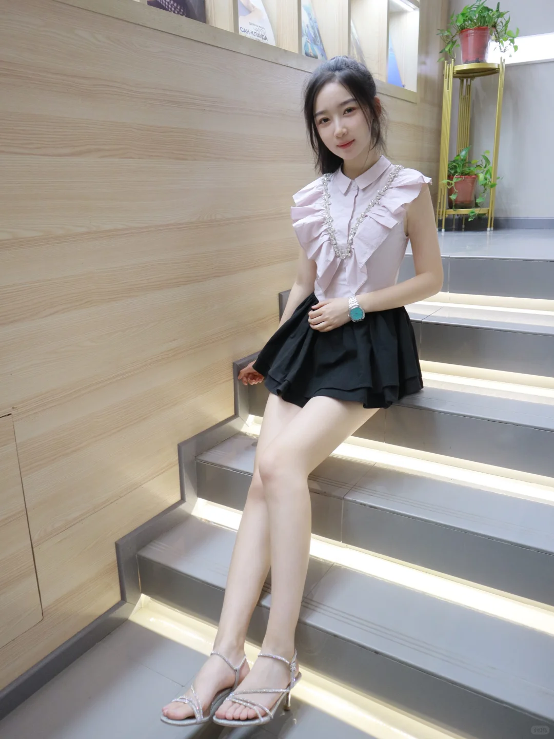 爱拍照的小姐姐一枚吖