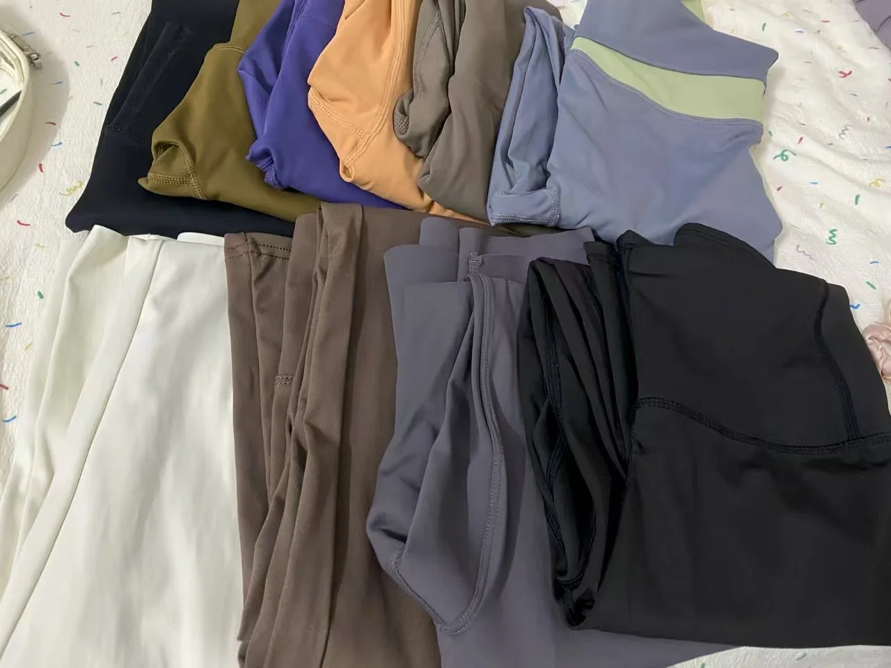 可以看一下你的瑜伽裤吗