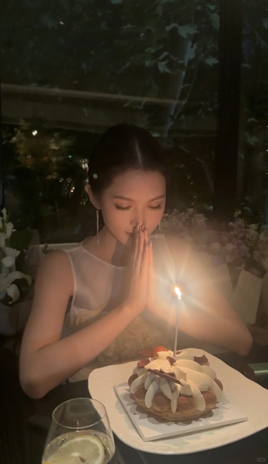 然后突然今秋 望望身边 应该有 已尽有