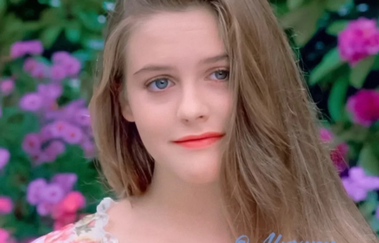 艾丽西亚·西尔维斯通｜她为何选择“消失”？