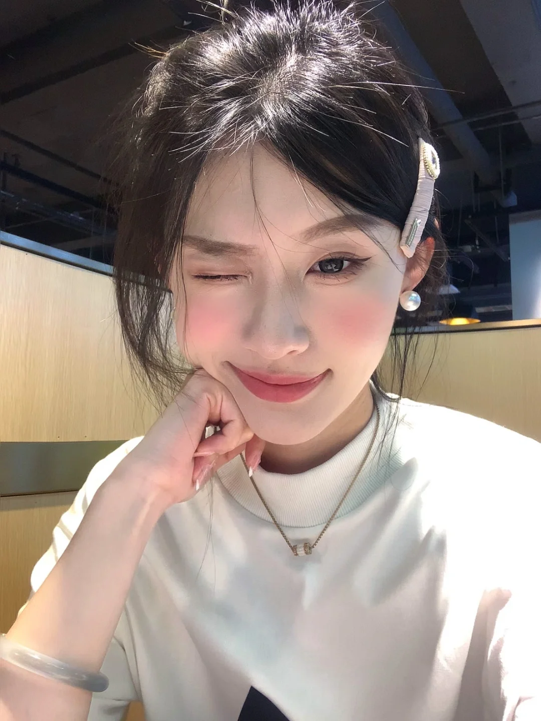 给老婆们献上几张live