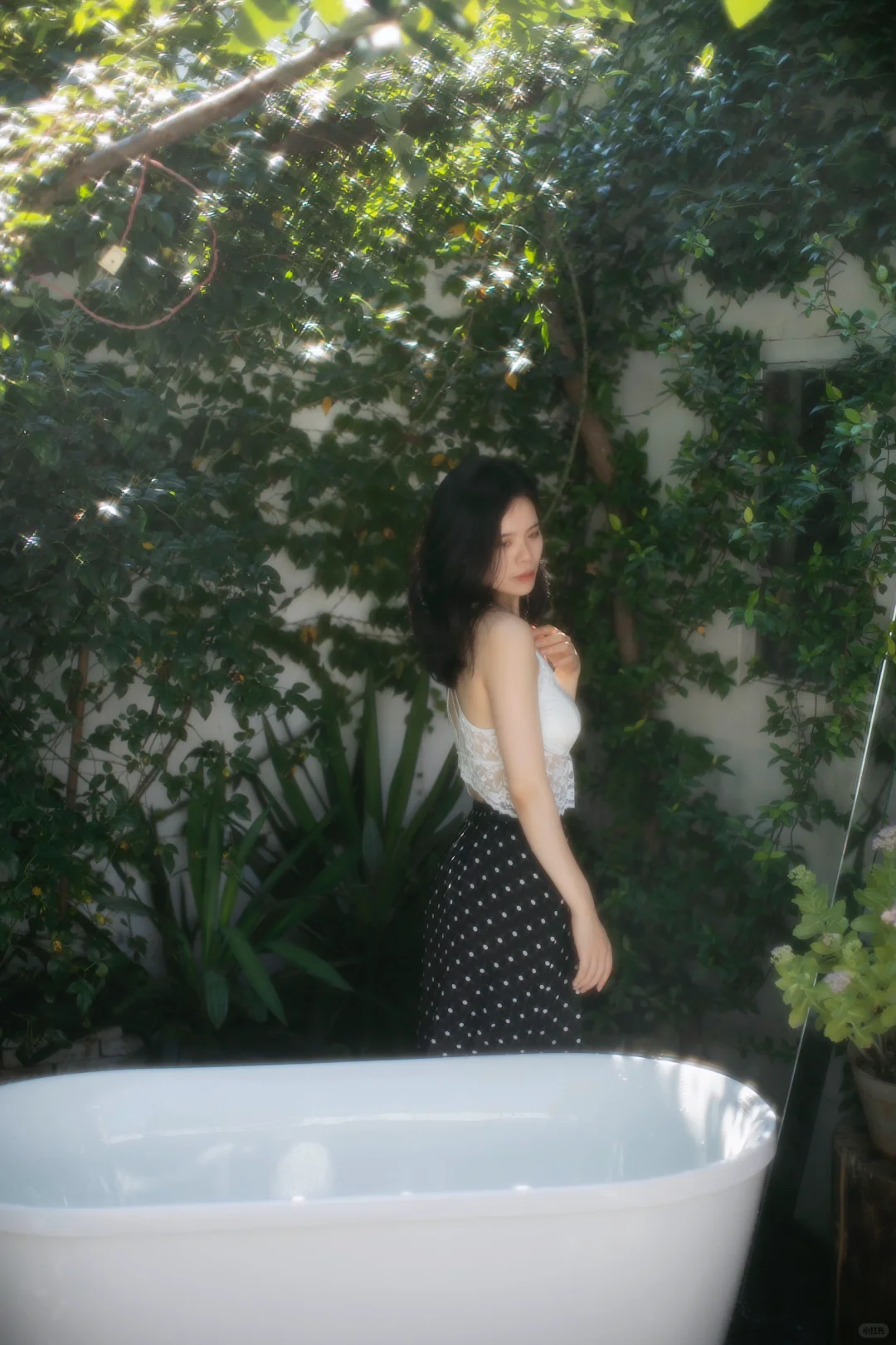 夏日浴缸照